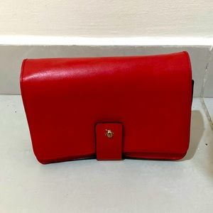 RED CROSSBODY BAG